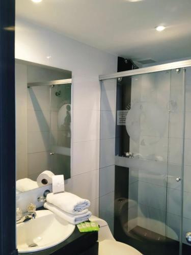 Hotel Star Plus Bogota Bagian luar foto